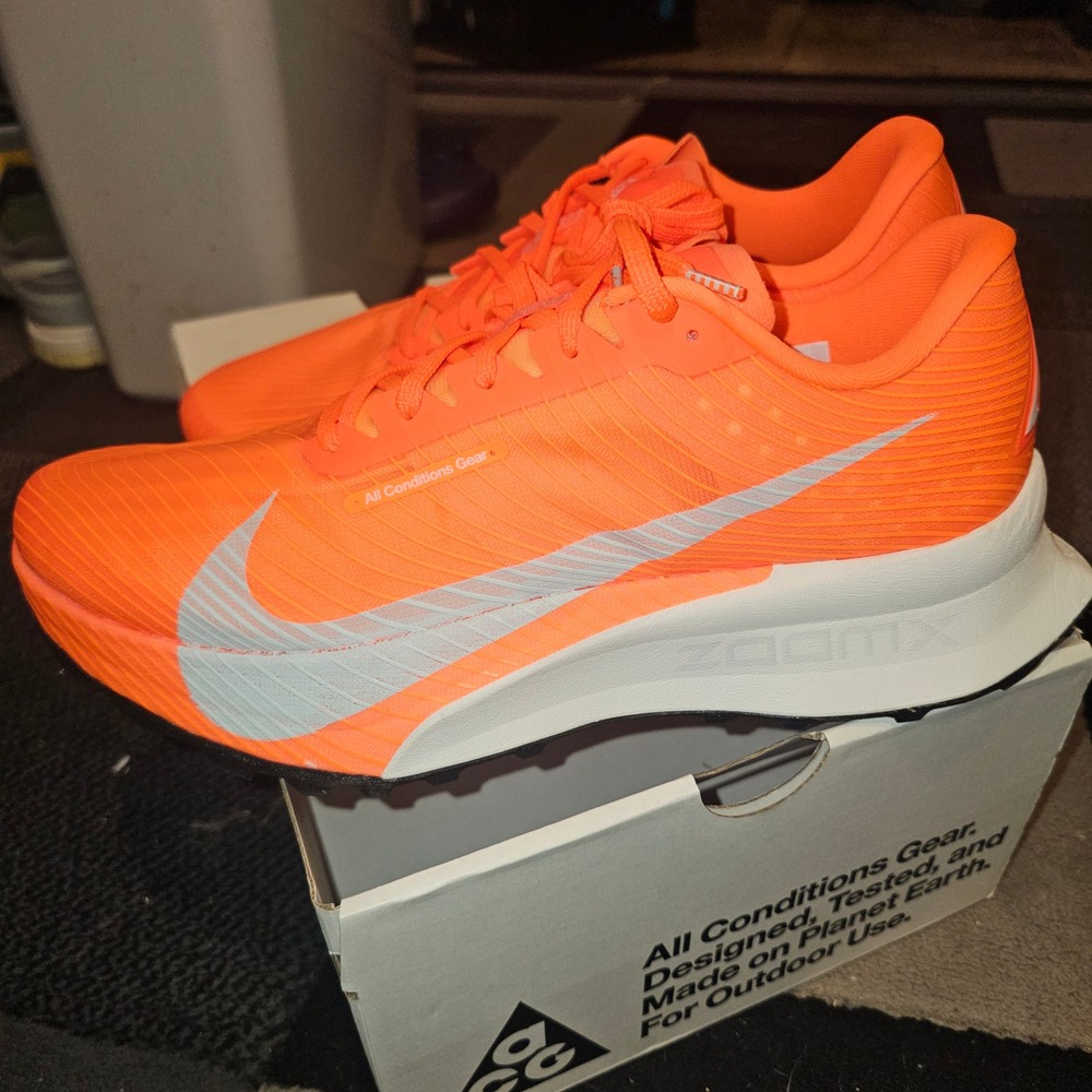 Nike ACG Ultrafly Trail Mens Size 12 Hyper Crimson Orange New HF5668-801